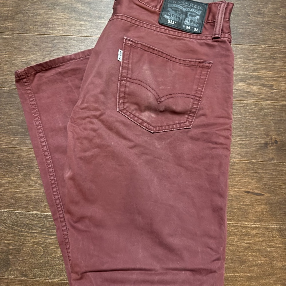 Levi's Men's Dark Red Straight Jeans